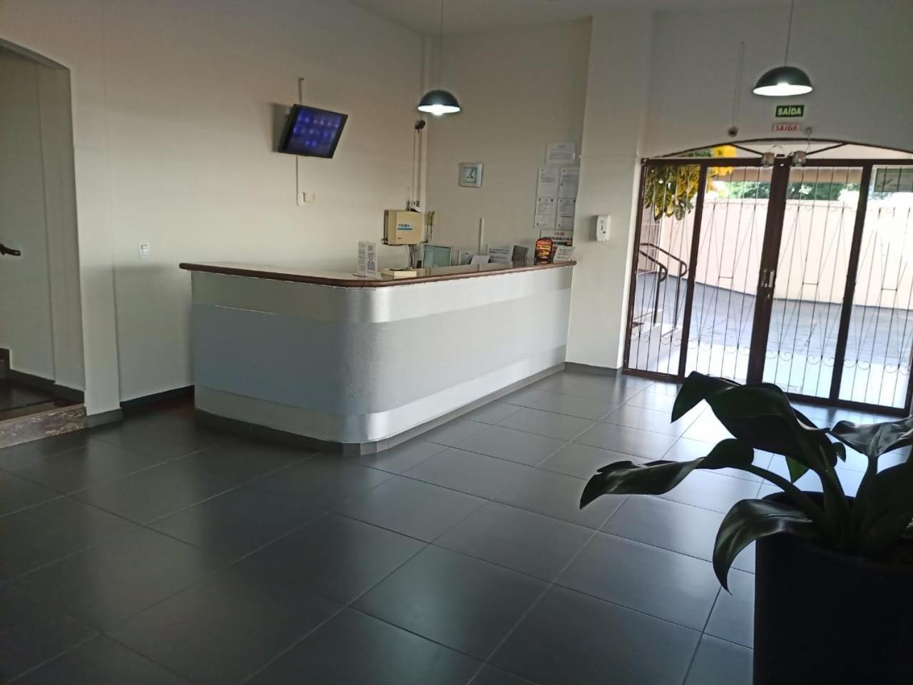 Hotel Cacula Londrina Luaran gambar